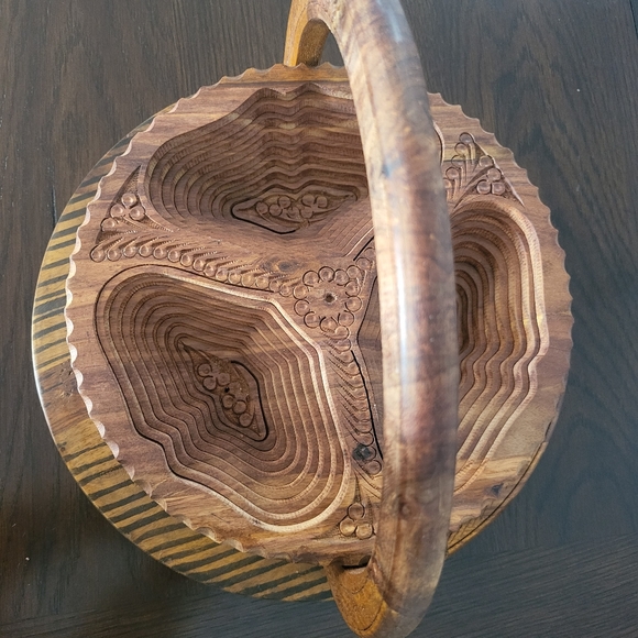 Wooden bowl - Picture 2 of 5